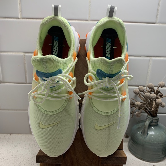 Nike Shoes - Nike women’s presto react hyper volt SZ 7.5